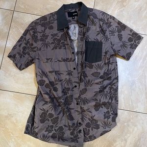 Hurley Gray Tropical Short Sleeve Button Up Hawaiian Shirt Medium